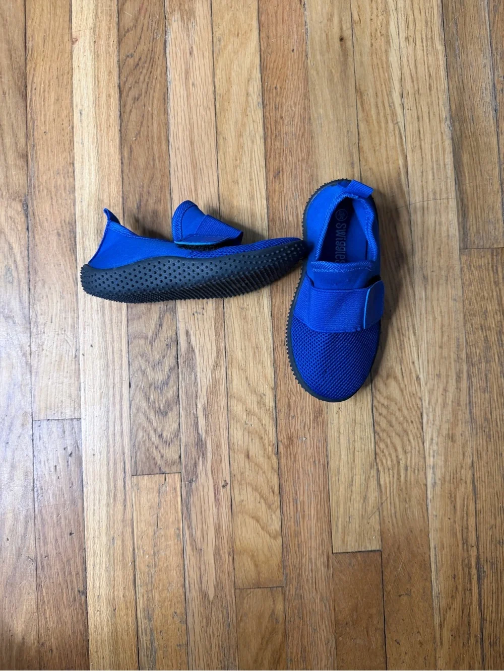 Swiggles M (7/8) Toddler water shoes